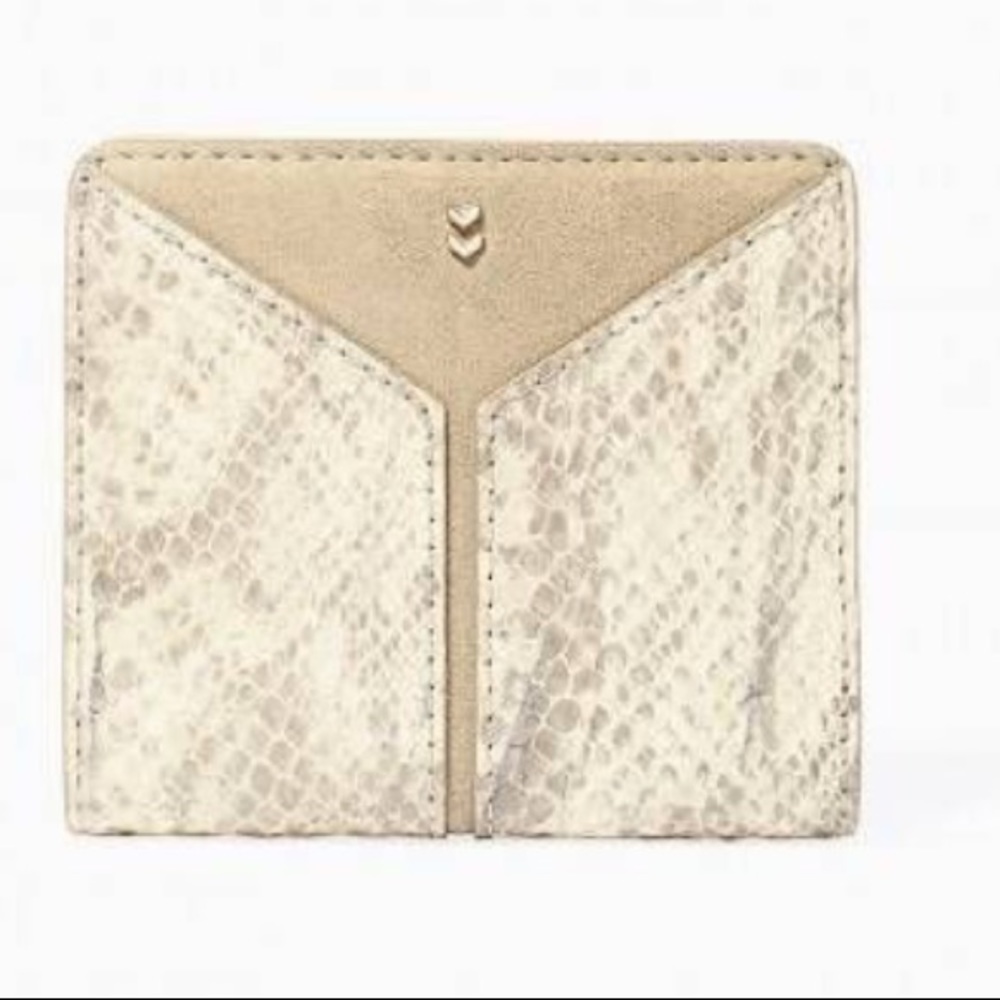 Stella & Dot Covet Wallet